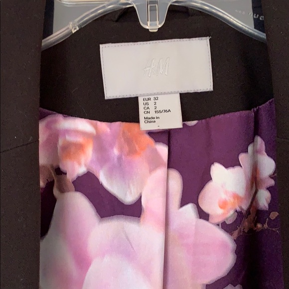 Blazer - Picture 2 of 4